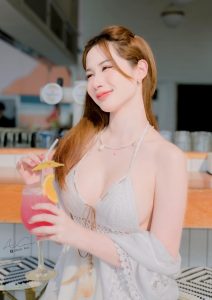 เอแคร์ มานิตา 1