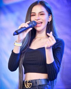 อาม ชุติมา 