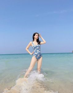 โม อมีนา