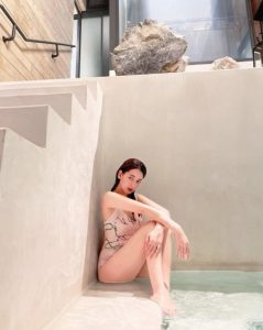 โม อมีนา