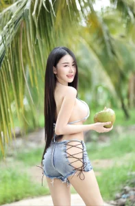 น้องพลอยใส